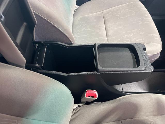 マークＸジオ ２４０Ｇ　１年保証走行距離無制限　純正ＨＤＤナビ　バックカメラ　ＤＶＤ再生　オートライト　オートエアコン　オールオートウィンドウ　１８インチアルミ　スマートキー　フロントパワーシート　車検整備付　修復歴無（23枚目）