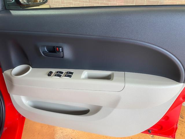 パッソ Ｘ　イロドリ　１年保証走行距離無制限　純正ＨＤＤナビ　ＴＶ　バックカメラ　ＤＶＤ再生　ミュージックサーバー　ＨＩＤ　キーレス　電動格納ミラー　車検整備付　修復歴無（34枚目）