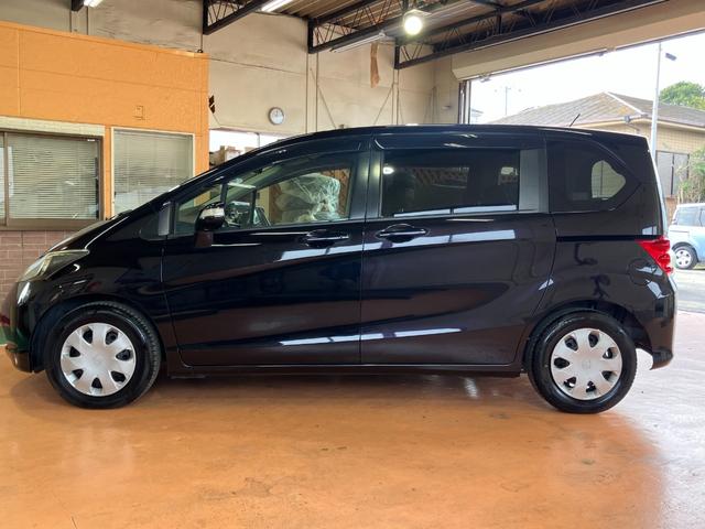 フリード Ｇ　Ｌパッケージ　１年保証走行距離無制限　純正ＨＤＤナビ　ＴＶ　バックカメラ　左オートスライドドア　ＨＩＤ　ＥＴＣ　ドライブレコーダー　キーレス　車検整備付　修復歴無（32枚目）