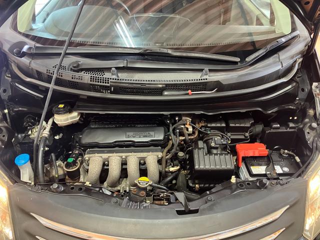 フリード Ｇ　Ｌパッケージ　１年保証走行距離無制限　純正ＨＤＤナビ　ＴＶ　バックカメラ　左オートスライドドア　ＨＩＤ　ＥＴＣ　ドライブレコーダー　キーレス　車検整備付　修復歴無（40枚目）