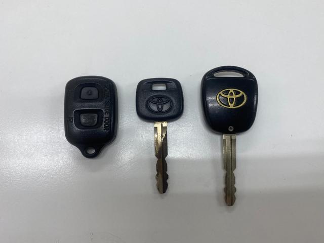 シエンタ ＤＩＣＥリミテッド　１年保証走行距離無制限　ＳＤナビ　バックカメラ　両側オートスライドドア　フルセグＴＶ　ブルートゥースオーディオ　ＥＴＣ　ＨＩＤ　キーレス　車検整備付　修復歴無（4枚目）