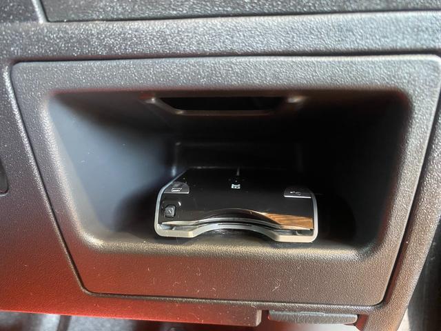 シエンタ ＤＩＣＥリミテッド　１年保証走行距離無制限　ＳＤナビ　バックカメラ　両側オートスライドドア　フルセグＴＶ　ブルートゥースオーディオ　ＥＴＣ　ＨＩＤ　キーレス　車検整備付　修復歴無（6枚目）