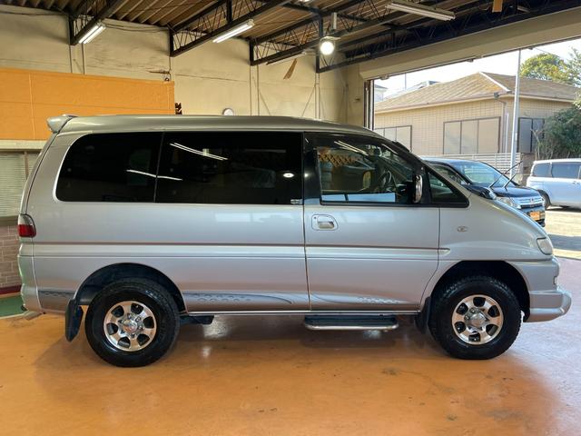 デリカスペースギア アクティブフィールドエディション　４ＷＤ　社外ＳＤナビ　フルセグＴＶ　バックカメラ　Ｂｌｕｅｔｏｏｔｈオーディオ　ビルシュタイン製ショックアブソーバー　オートサイドステップ（5枚目）