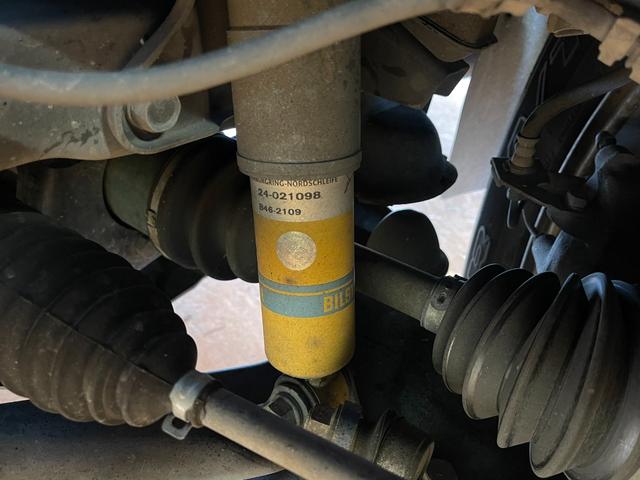 デリカスペースギア アクティブフィールドエディション　４ＷＤ　社外ＳＤナビ　フルセグＴＶ　バックカメラ　Ｂｌｕｅｔｏｏｔｈオーディオ　ビルシュタイン製ショックアブソーバー　オートサイドステップ（17枚目）