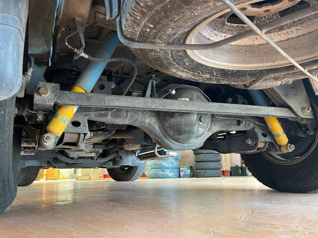 デリカスペースギア アクティブフィールドエディション　４ＷＤ　社外ＳＤナビ　フルセグＴＶ　バックカメラ　Ｂｌｕｅｔｏｏｔｈオーディオ　ビルシュタイン製ショックアブソーバー　オートサイドステップ（18枚目）