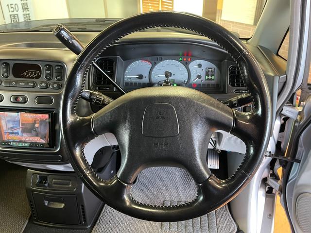 デリカスペースギア アクティブフィールドエディション　４ＷＤ　社外ＳＤナビ　フルセグＴＶ　バックカメラ　Ｂｌｕｅｔｏｏｔｈオーディオ　ビルシュタイン製ショックアブソーバー　オートサイドステップ（23枚目）