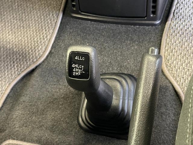 デリカスペースギア アクティブフィールドエディション　４ＷＤ　社外ＳＤナビ　フルセグＴＶ　バックカメラ　Ｂｌｕｅｔｏｏｔｈオーディオ　ビルシュタイン製ショックアブソーバー　オートサイドステップ（24枚目）