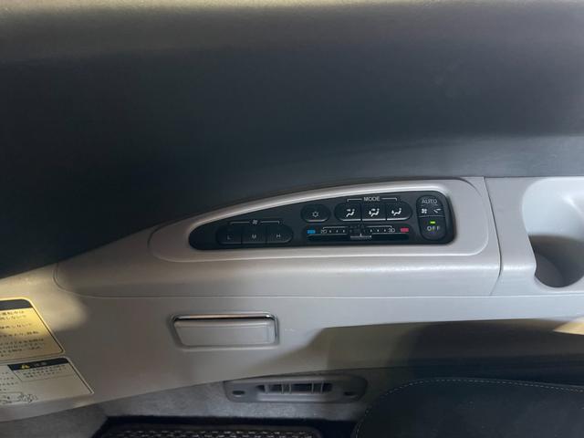 デリカスペースギア アクティブフィールドエディション　４ＷＤ　社外ＳＤナビ　フルセグＴＶ　バックカメラ　Ｂｌｕｅｔｏｏｔｈオーディオ　ビルシュタイン製ショックアブソーバー　オートサイドステップ（30枚目）