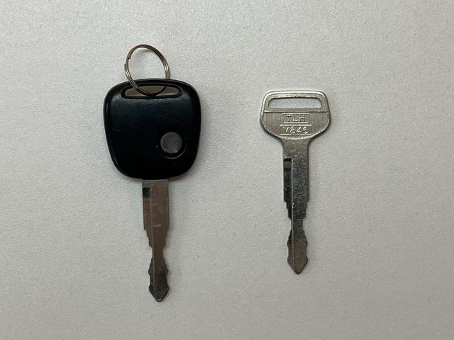 ワゴンＲ 　スローパー　１年保証走行距離無制限　車椅子移動車　福士車輛　非課税車輛　　ポータブルナビ　ＴＶ　ＥＴＣ　キーレス　脱着式リアシート　１２か月法定点検　修復歴無（9枚目）