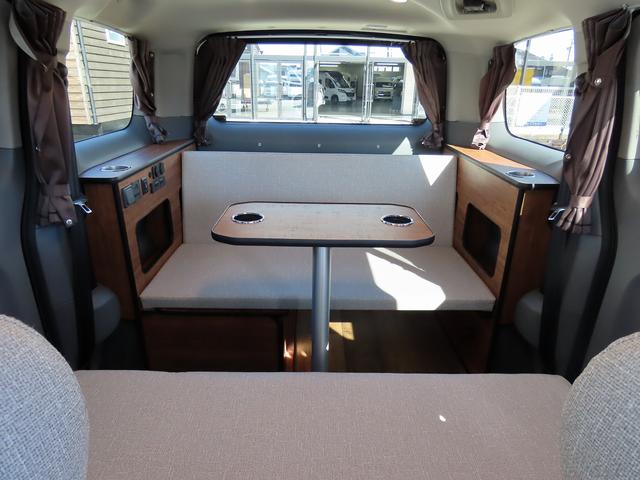 NV200バネットワゴン FOCS ルソ キャンピングカー 外部電源取り込み 走行充電 外部充電 サブバッテリー LED照明 フリップダウンモニター メインサブ切替スイッチ メモリーナビ ETC バックカメラ(3枚目)