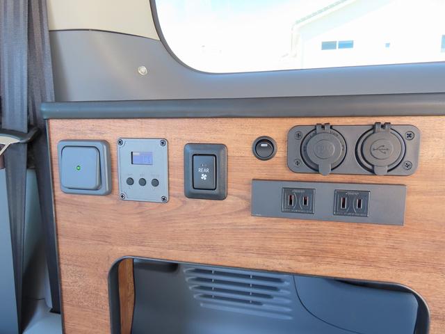 NV200バネットワゴン FOCS ルソ キャンピングカー 外部電源取り込み 走行充電 外部充電 サブバッテリー LED照明 フリップダウンモニター メインサブ切替スイッチ メモリーナビ ETC バックカメラ(14枚目)