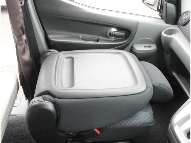 NV200バネットワゴン FOCS ルソ キャンピングカー 外部電源取り込み 走行充電 外部充電 サブバッテリー LED照明 フリップダウンモニター メインサブ切替スイッチ メモリーナビ ETC バックカメラ(38枚目)