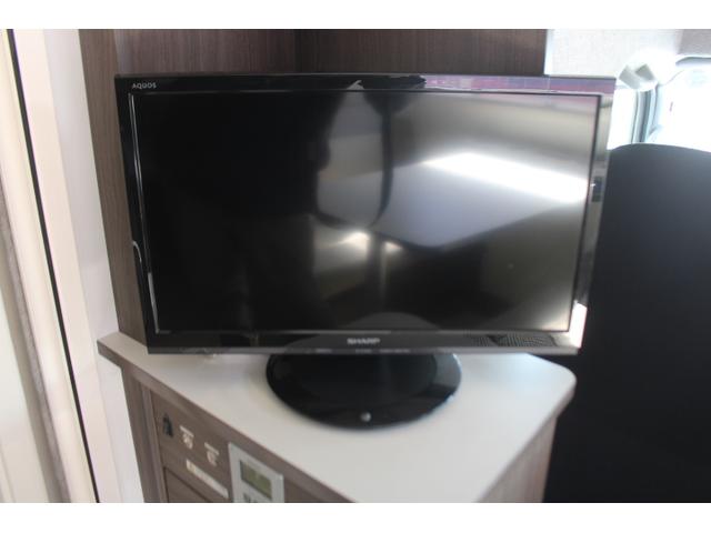カムロード ナッツＲＶ　クレア５．３Ｗ　エボリューション　（トリプルサブバッテリー）（１５００Ｗインバーター）（家庭用エアコン）（マックスファン）（ベバスト製ＦＦヒーター）（ドメティックＤＣ冷蔵庫）（コンバーター）（走行充電）（ダブルタイヤ）（マルチルーム）（13枚目）