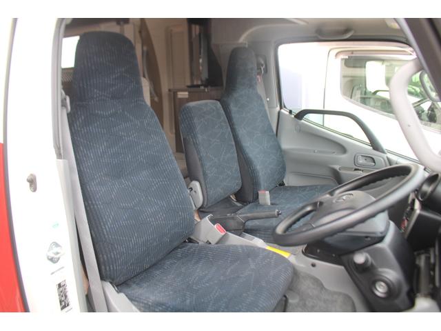 カムロード ナッツＲＶ　クレア５．３Ｗ　エボリューション　（トリプルサブバッテリー）（１５００Ｗインバーター）（家庭用エアコン）（マックスファン）（ベバスト製ＦＦヒーター）（ドメティックＤＣ冷蔵庫）（コンバーター）（走行充電）（ダブルタイヤ）（マルチルーム）（35枚目）