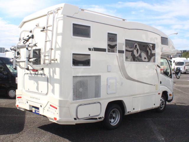 カムロード バンテック　ジル５２０　（トリプルサブバッテリー）（ベバスト製ＦＦヒーター）（温水ボイラー）（家庭用エアコン）（１５００Ｗインバーター）（ルーフベント）（サイドオーニング）（電子レンジ）（走行充電）（コンバーター）（56枚目）