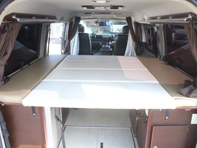 ハイエースバン OMC ツアーズワイド (ツインサブバッテリー)(DC冷蔵庫)(ベバスト製FFヒーター)(1500Wインバーター)(走行充電)(コンバーター)(電子レンジ)(ソーラーパネル)(シンク)(8枚目)
