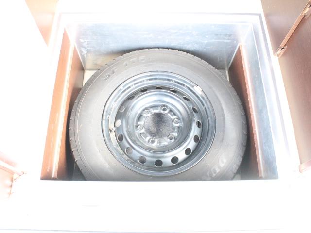 ハイエースバン OMC ツアーズワイド (ツインサブバッテリー)(DC冷蔵庫)(ベバスト製FFヒーター)(1500Wインバーター)(走行充電)(コンバーター)(電子レンジ)(ソーラーパネル)(シンク)(22枚目)