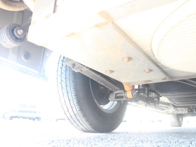 ハイエースバン キャンパー鹿児島 バース (リチウムバッテリー)(1500Wインバーター)(ベバスト製FFヒーター)(家庭用エアコン)(DC冷蔵庫)(電子レンジ)(コンバーター)(走行充電)(シンク)(43枚目)