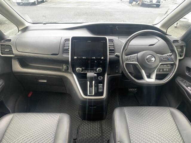 セレナ ピーズクラフト　ＰＳＶ　（車中泊）（ポップアップルーフ）（両側パワースライドドア）（両側パワースライドドア）（アラウンドビューモニター）（12枚目）