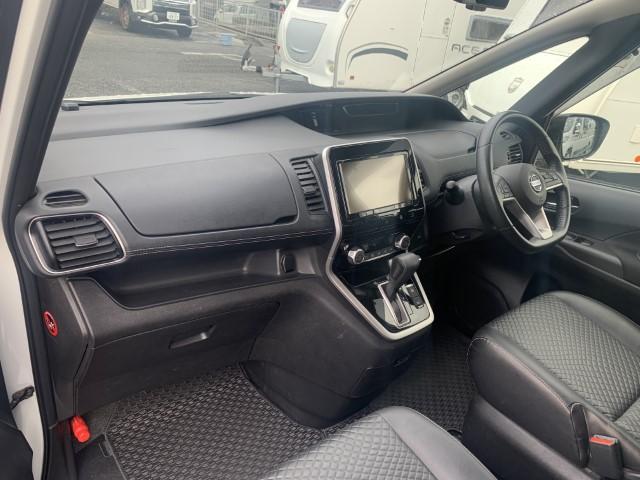 セレナ ピーズクラフト　ＰＳＶ　（車中泊）（ポップアップルーフ）（両側パワースライドドア）（両側パワースライドドア）（アラウンドビューモニター）（24枚目）