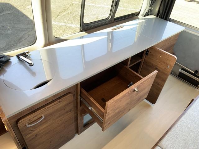 ハイエースバン フレックス モビーディック SH01 (シングルサブバッテリー)(FFヒーター)(400Wインバーター)(走行充電)(コンバーター)(デジタルインナーミラー)(DC冷蔵庫)(リアスピーカー)(10枚目)