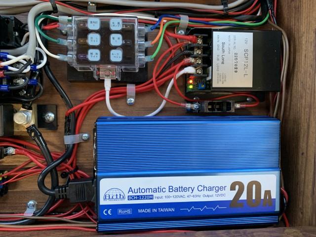 ハイエースバン フレックス モビーディック SH01 (シングルサブバッテリー)(FFヒーター)(400Wインバーター)(走行充電)(コンバーター)(デジタルインナーミラー)(DC冷蔵庫)(リアスピーカー)(24枚目)