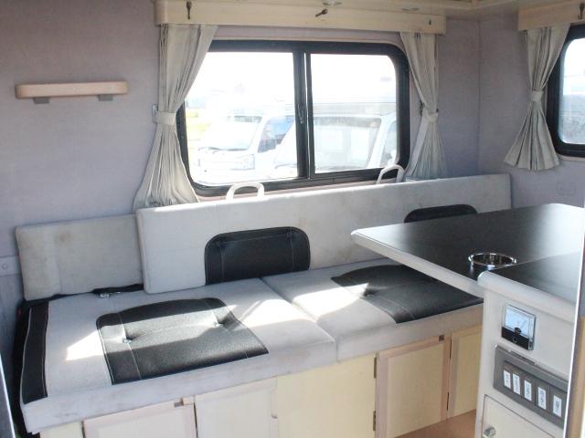 キャリイトラック ＡＺ－ＭＡＸ　ラクーン　（シングルサブバッテリー）（５００Ｗインバーター）（走行充電）（サイドオーニング）（ソーラーパネル）（マックスファン）（サイクルキャリア）（26枚目）