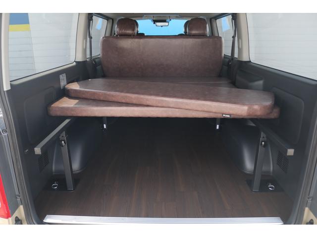 ハイエースバン ロングスーパーＧＬ　アースカラー　ＡＬＰＩＮＥ　ベッドキット　フローリング　ベージュ　ベッドキット　ＫＮＯＴ　ＲＥＣＯＲＤＳ　デジタルインナーミラー　パノラミックビューモニター　プッシュスタート　ＬＥＤヘッドライト（29枚目）