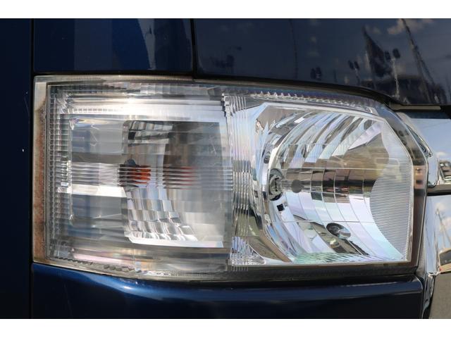 ハイエースバン ロングＤＸ　ＧＬパッケージ　バン　ＤＸ　ＴＳＳＰ　純正　ドアバイザー　２ＷＤ　ガソリン　ＤＸ　ＧＬパッケージ　トヨタセーフティセンス付き　純正色　ダークブルー　フロアマット　両側手動　大容量荷室　ハイエースバン（27枚目）