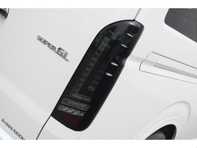 ハイエースバン スーパーＧＬ　ダークプライムＩＩ　モデリスタ　フロントスポイラー　ダークプライムＩＩ　ワイド　純正　７インチナビ　フロアマット　ＥＴＣ　ＴＯＹＯ　Ｈ３０タイヤ　ＦＬＥＸ　ＤＥＬＦ０２　１８インチアルミホイール　ディーゼル　カスタム（7枚目）