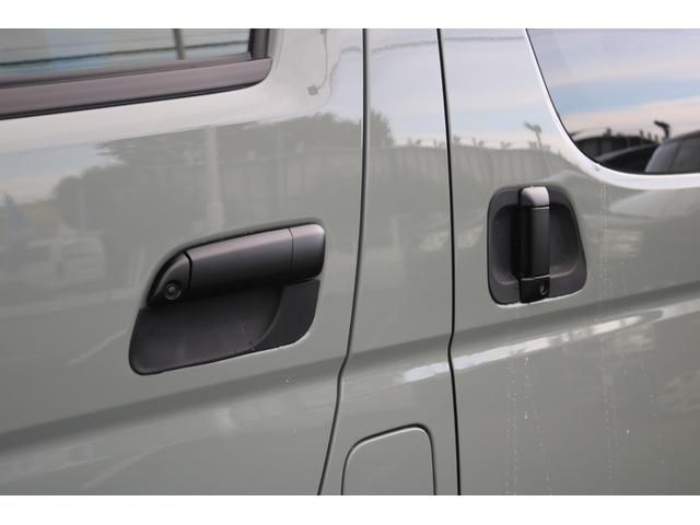 ハイエースバン ロングスーパーＧＬ　ＭＢエディション　ベッドキット　Ｔ－ｆｏｒｃｅフロントスポイラー　ＣＲＳ　リアウィング　ＡＬＰＩＮＥ　　ＢＩＧＸ　Ｄ／Ａ　アーバンカーキ　エンブレムブラック塗装　ドアミラーカバー塗装　マットブラック（37枚目）