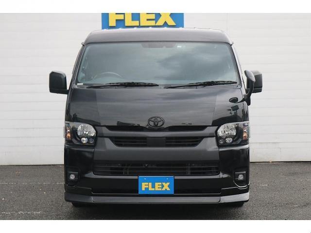 ハイエースバン スーパーＧＬ　ダークプライムＩＩ　ＭＢカスタム　ＢＩＧＸ　フローリング　ベッドキット　ルーフスピーカー　シートカバー　ダウンライト　サイドバー　アミエース　フローリング　ファルケン　Ｗ１１　１７インチ　ＥＴＣ　センターコンソール（19枚目）