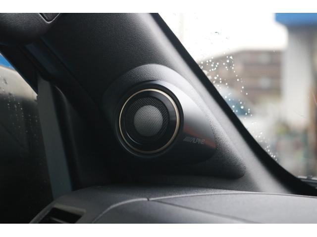 ハイエースバン スーパーＧＬ　ダークプライムＩＩ　ＭＢカスタム　ＢＩＧＸ　フローリング　ベッドキット　ルーフスピーカー　シートカバー　ダウンライト　サイドバー　アミエース　フローリング　ファルケン　Ｗ１１　１７インチ　ＥＴＣ　センターコンソール（27枚目）