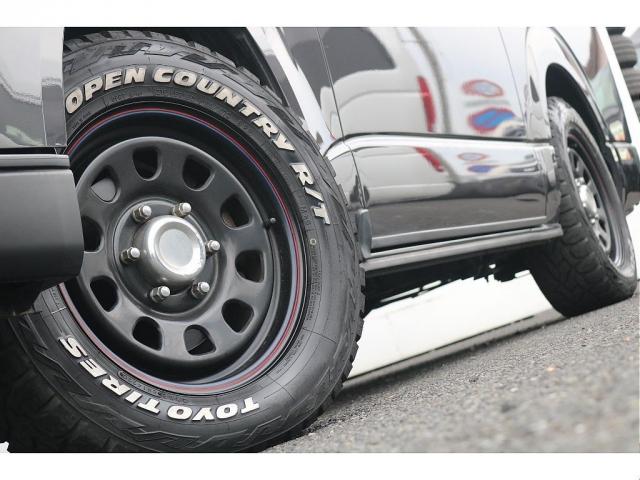 ハイエースバン ロングワイドスーパーGL 丸目フェイスチェンジ ベッドキット ETC フロアマット CFカーゴマット シートカバー キャメル インテリアパネル オープンカントリー ガンメタ ブラウン 4WD ワイドバン カスタム(12枚目)