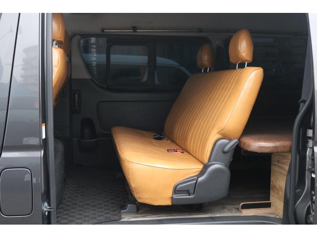 ハイエースバン ロングワイドスーパーGL 丸目フェイスチェンジ ベッドキット ETC フロアマット CFカーゴマット シートカバー キャメル インテリアパネル オープンカントリー ガンメタ ブラウン 4WD ワイドバン カスタム(29枚目)