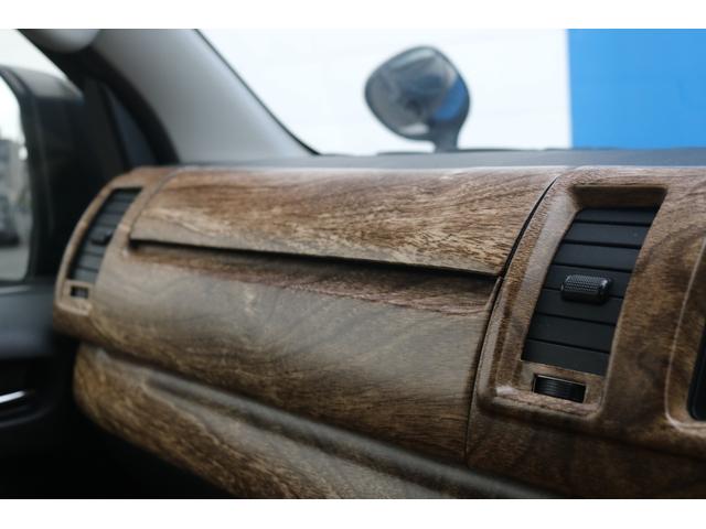ハイエースバン ロングワイドスーパーGL 丸目フェイスチェンジ ベッドキット ETC フロアマット CFカーゴマット シートカバー キャメル インテリアパネル オープンカントリー ガンメタ ブラウン 4WD ワイドバン カスタム(35枚目)