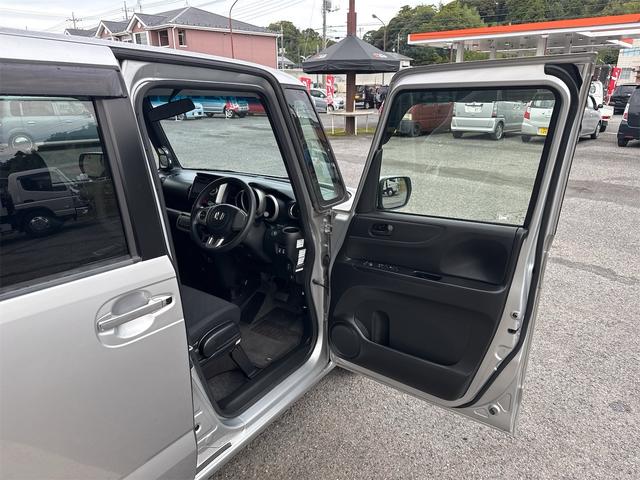 N-BOX G SSパッケージ プッシュスタート・両側パワースライドドア・ステアリングスイッチ(8枚目)