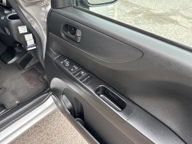 N-BOX G SSパッケージ プッシュスタート・両側パワースライドドア・ステアリングスイッチ(9枚目)