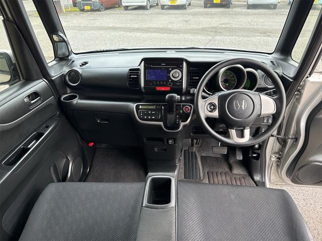 N-BOX G SSパッケージ プッシュスタート・両側パワースライドドア・ステアリングスイッチ(12枚目)