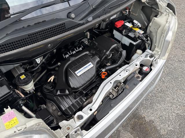 N-BOX G SSパッケージ プッシュスタート・両側パワースライドドア・ステアリングスイッチ(30枚目)