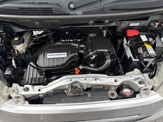 N-BOX G SSパッケージ プッシュスタート・両側パワースライドドア・ステアリングスイッチ(31枚目)