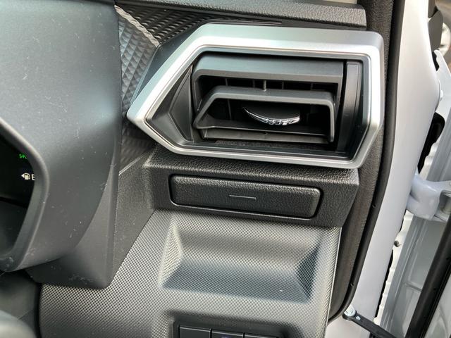 ロッキー プレミアムＧ　ＨＥＶ　バックカメラ　アダプティブクルーズコントロールシステム　レーンアシスト　シートヒーター　ＬＥＤヘッドライト　盗難防止システム　衝突安全ボディ　アルミホイール　電動格納ミラー　運転席助手席エアバック（14枚目）