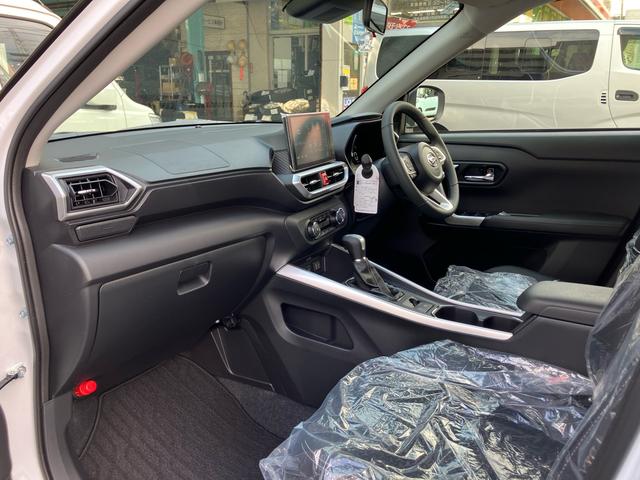 ロッキー プレミアムＧ　ＨＥＶ　バックカメラ　アダプティブクルーズコントロールシステム　レーンアシスト　シートヒーター　ＬＥＤヘッドライト　盗難防止システム　衝突安全ボディ　アルミホイール　電動格納ミラー　運転席助手席エアバック（43枚目）