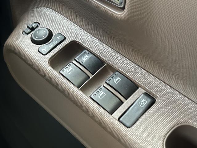 ムーヴキャンバス セオリーG ナビ・ドラレコ・ETC・パノラマモニター付 保証 新車保証・まごころ保証 1年間・走行距離無制限付き ブルートゥース ナビTV 全方位モニター SDナビ 衝突軽減ブレーキ 電動格納式ミラー ETC ドラレコ LEDヘッド ワンオーナー 禁煙(15枚目)