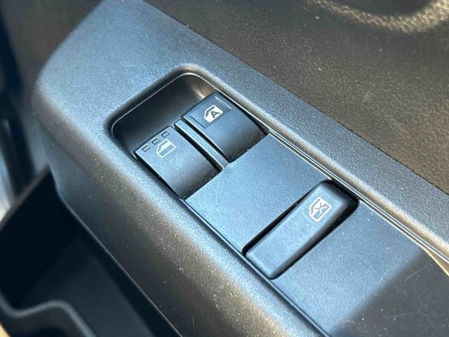 ハイゼットカーゴ ＤＸ　純正エントリーナビ・ＥＴＣ・キーレスキー付　保証　新車保証・まごころ保証　１年間・走行距離無制限付き　Ｂｌｕｅｔｏｏｔｈ対応　ＥＴＣ車載器　ＤＶＤ　ＵＳＢ　安全ボディ　ナビＴＶ　キーレスキー　両側スライドドア　エコアイドル　ＥＳＣ　記録簿（9枚目）