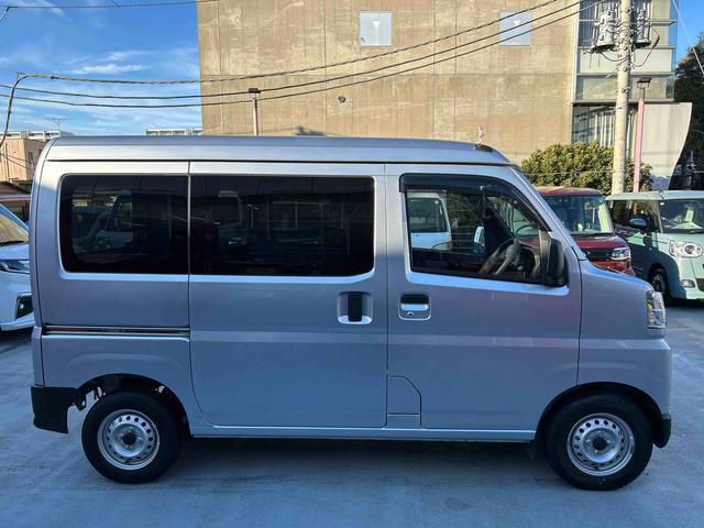 ハイゼットカーゴ ＤＸ　純正エントリーナビ・ＥＴＣ・キーレスキー付　保証　新車保証・まごころ保証　１年間・走行距離無制限付き　Ｂｌｕｅｔｏｏｔｈ対応　ＥＴＣ車載器　ＤＶＤ　ＵＳＢ　安全ボディ　ナビＴＶ　キーレスキー　両側スライドドア　エコアイドル　ＥＳＣ　記録簿（16枚目）