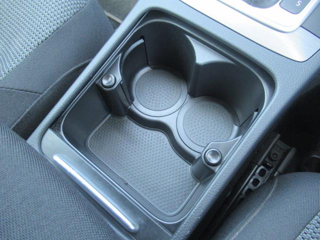 TSIコンフォートラインブルーモーションテクノロジー SDナビ バックカメラ ETC GPS&レーダー探知機 ワンオーナー パワーシート Bluetooth接続 USB入力端子 ミュージックプレイヤー接続可 ミュージックサーバー スマートキー フルセグ(37枚目)
