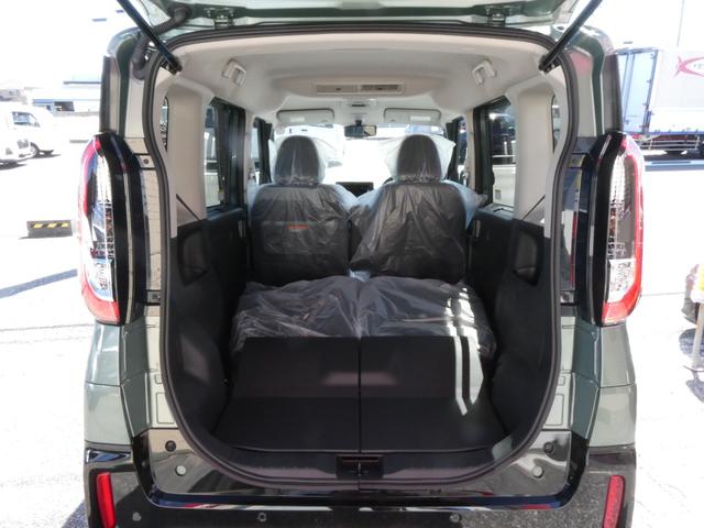 デリカミニ Ｔ　プレミアム　届出済未使用車　ハンズフリーオートスライドドア　ステアリングヒーター　パドルシフト　マイパイロット　マルチアラウンドモニター付デジタルルームミラー　両側電動スライドドア　ＡＣＣ　レーンアシスト（29枚目）