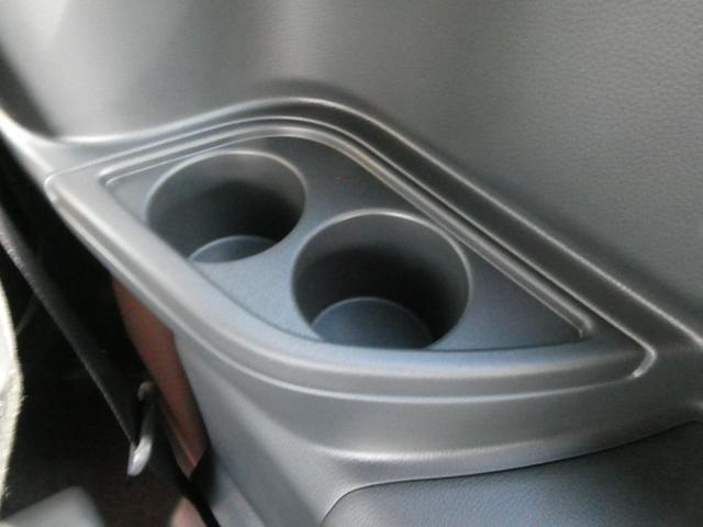 ヴォクシー ハイブリッドS-Z 登録済未使用車 快適利便pkghigh メモリーナビ パノラミックビューモニター デジタルインナーミラー ハンズフリーデュアルパワースライドドア パワーバックドア Bluetooth HDMI端子(63枚目)