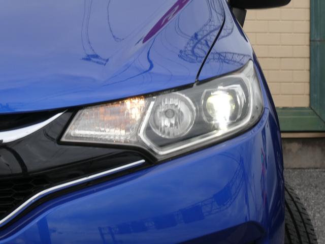 フィット 13G・Fパッケージ 5速マニュアル ディスプレイオーディオ バックカメラ ETC PUSHスタート スマートキー USB入力端子 アイドリングストップ(24枚目)